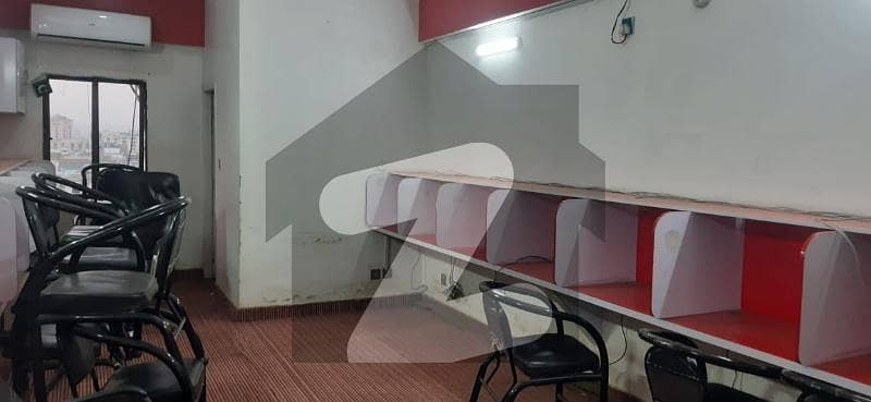 Highly-Desirable 423 Square Feet Office Available In Gulshan-e-Iqbal Highly-Desirable 423 Square Feet Office Available In Gulshan-e-Iqbal