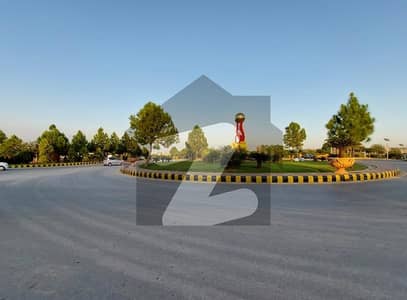 Stunning And Affordable Commercial Plot Available For Sale In Gulberg Greens - Block C Stunning And Affordable Commercial Plot Available For Sale In Gulberg Greens - Block C