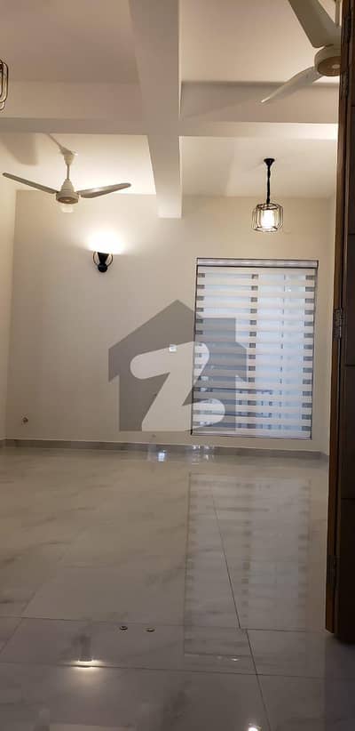 جی
