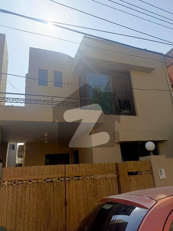 ڈی ایچ اے فیز 3 ڈیفنس (ڈی ایچ اے),لاہور میں 1 کمرے کا 5 مرلہ کمرہ 32.0 ہزار میں کرایہ پر دستیاب ہے۔ ڈی ایچ اے فیز 3 ڈیفنس (ڈی ایچ اے),لاہور میں 1 کمرے کا 5 مرلہ کمرہ 32.0 ہزار میں کرایہ پر دستیاب ہے۔