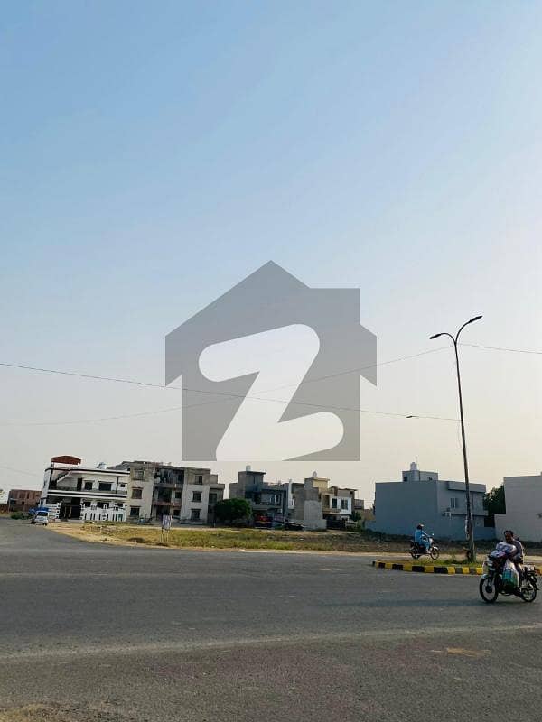 Very Good Location Near Main Road Very Good Location Near Main Road