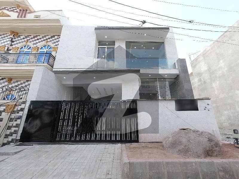 3 Bed 3 Washrooms New Portion For Rent 3 Bed 3 Washrooms New Portion For Rent