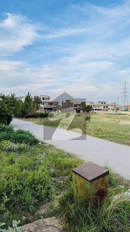 07 Marla Plot For Sale