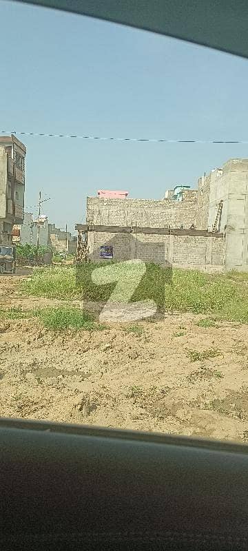 Ideally Located Residential Plot For Sale In Gulshan-E-Roomi Available Ideally Located Residential Plot For Sale In Gulshan-E-Roomi Available
