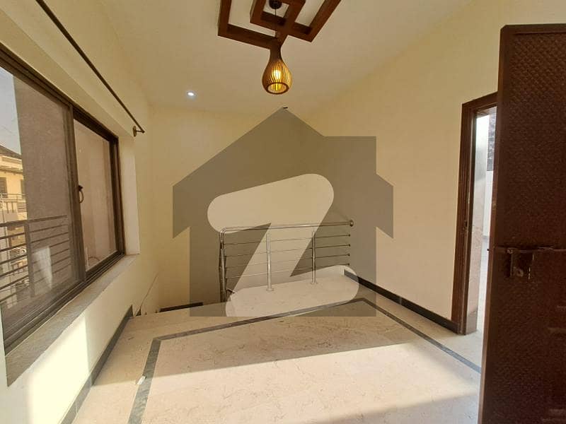 4.5 Marla 2nd Portion For Rent 4.5 Marla 2nd Portion For Rent