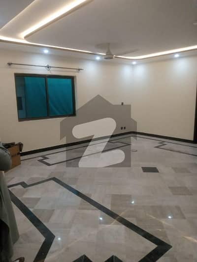 Brand New Triple Storey House 12 Bed 3 Kitchen.