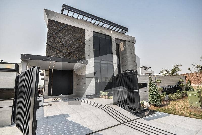 1 Kanal Elegant And Prime Location Super Hot Located Bungalow Is Available For Sale In The Block Of DHA Phase 7 Lahore. 1 Kanal Elegant And Prime Location Super Hot Located Bungalow Is Available For Sale In The Block Of DHA Phase 7 Lahore.