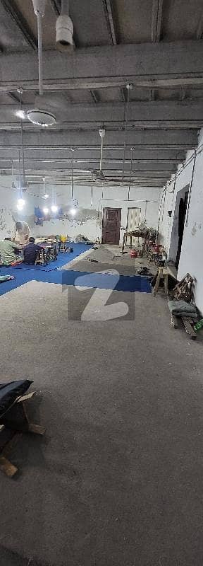 مین کینال بینک روڈ لاہور میں 1 کنال گودام 1.0 لاکھ میں کرایہ پر دستیاب ہے۔