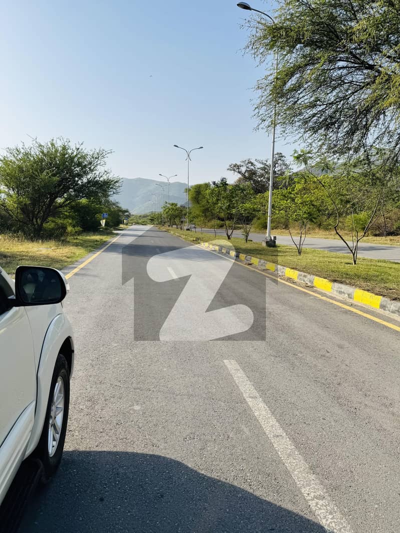CORNER PLOT 30x60 FOR SALE HEART OF D-12 CORNER PLOT 30x60 FOR SALE HEART OF D-12