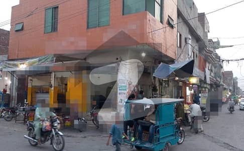 پیکو روڈ لاہور میں 2 مرلہ عمارت 2.5 کروڑ میں برائے فروخت۔