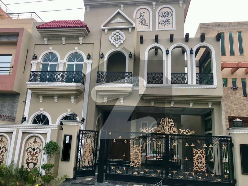 10 Marla Spanish House For Sale Facing Park In Formanites Housing Scheme Near To DHA phase 5 or Ringroad Can't Lahore 10 Marla Spanish House For Sale Facing Park In Formanites Housing Scheme Near To DHA phase 5 or Ringroad Can't Lahore