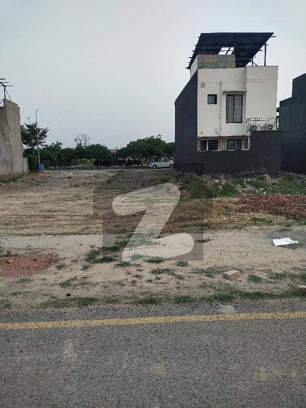 5 Marla plot for sale in Paragon City 5 Marla plot for sale in Paragon City