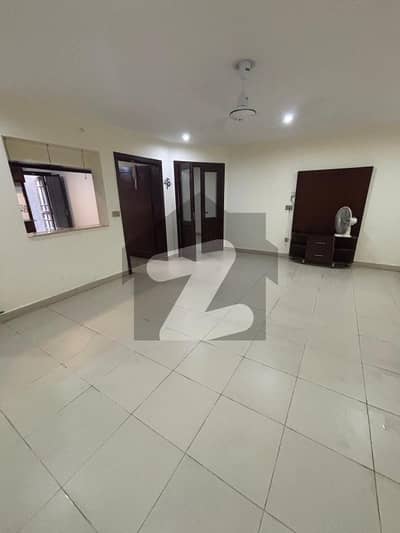 Rawalpindi Bahria Town Phase 8 Sector F1 10 Marla Basement With Gas