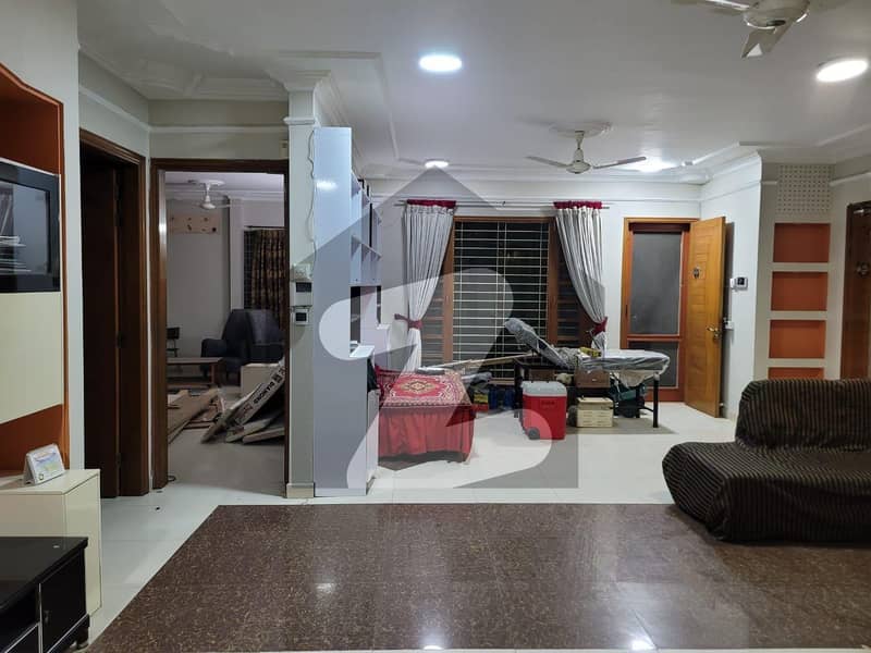 Beautiful Bungalow Available Beautiful Bungalow Available