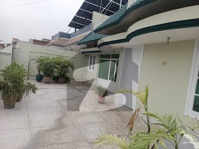 Ideally Located House Of 10 Marla Is Available For rent In Warsak Road