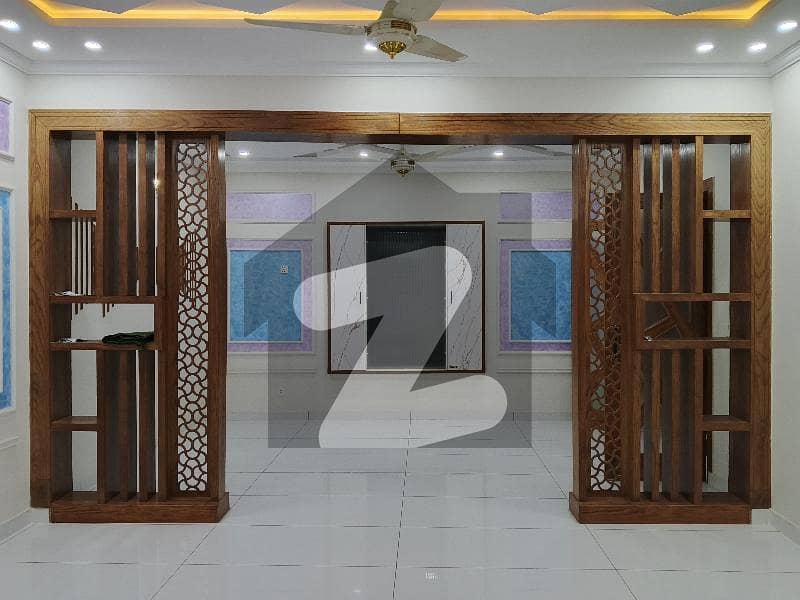 سوان گارڈن اسلام آباد میں 6 کمروں کا 1 کنال مکان 6.75 کروڑ میں برائے فروخت۔ سوان گارڈن اسلام آباد میں 6 کمروں کا 1 کنال مکان 6.75 کروڑ میں برائے فروخت۔