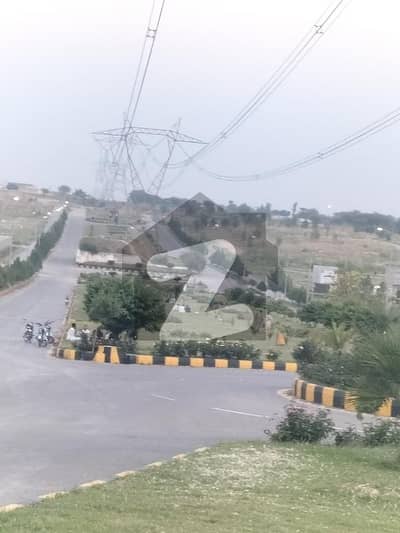 1 Kanal Corner Possession Ready To Construction Highted Location Nearby Park Mosque And Main Road Plot Available For Sale On Investor Price In Upcountry Enclosure