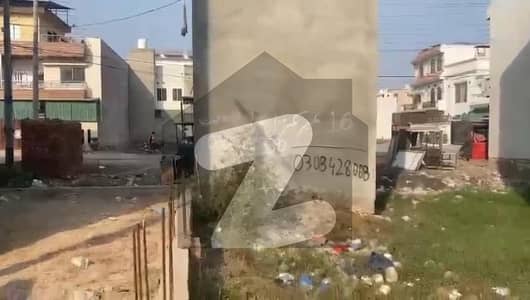 2 Marla Commercial Plot in Running Market of L Block , Market is located on Main Boulevard. . 2 Marla Commercial Plot in Running Market of L Block , Market is located on Main Boulevard. .