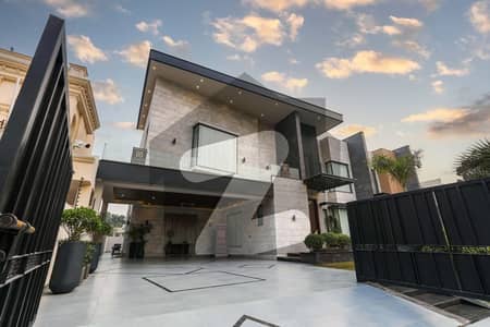 1 Kanal Modern Design House For Sale in Lake City Meadows