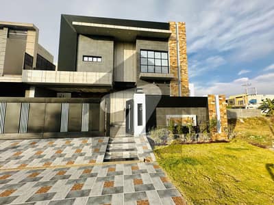 10 Marla Moderns Design House For Sale In Lake City Meadows