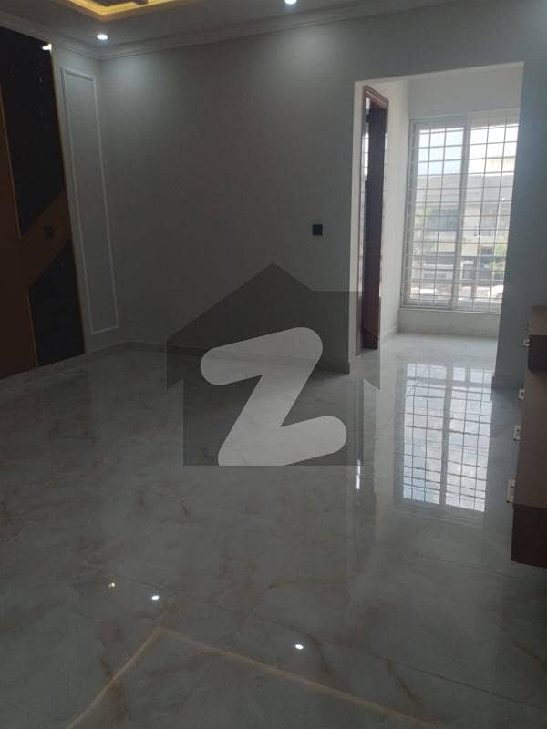 10 Marla Upper Portion Availible For Rent 10 Marla Upper Portion Availible For Rent