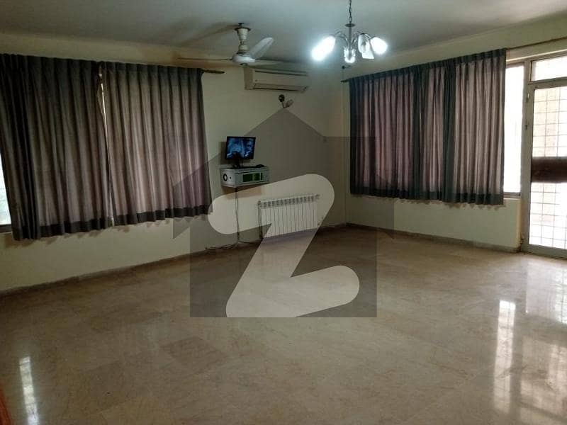 House For Rent In Beautiful F-8/2 House For Rent In Beautiful F-8/2