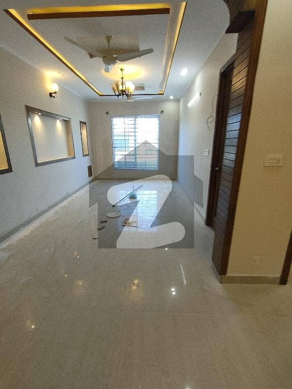 30*60 Full House Available For Rent In G13 30*60 Full House Available For Rent In G13