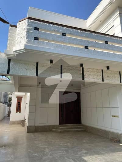 ڈی ایچ اے فیز 6 ڈی ایچ اے ڈیفینس,کراچی میں 6 کمروں کا 1 کنال مکان 13.5 کروڑ میں برائے فروخت۔