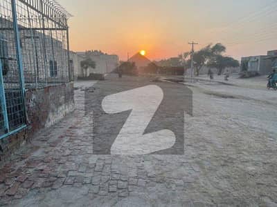 اولڈ خانیوال جہانیاں خانیوال میں 16 کنال کمرشل پلاٹ 8.0 کروڑ میں برائے فروخت۔