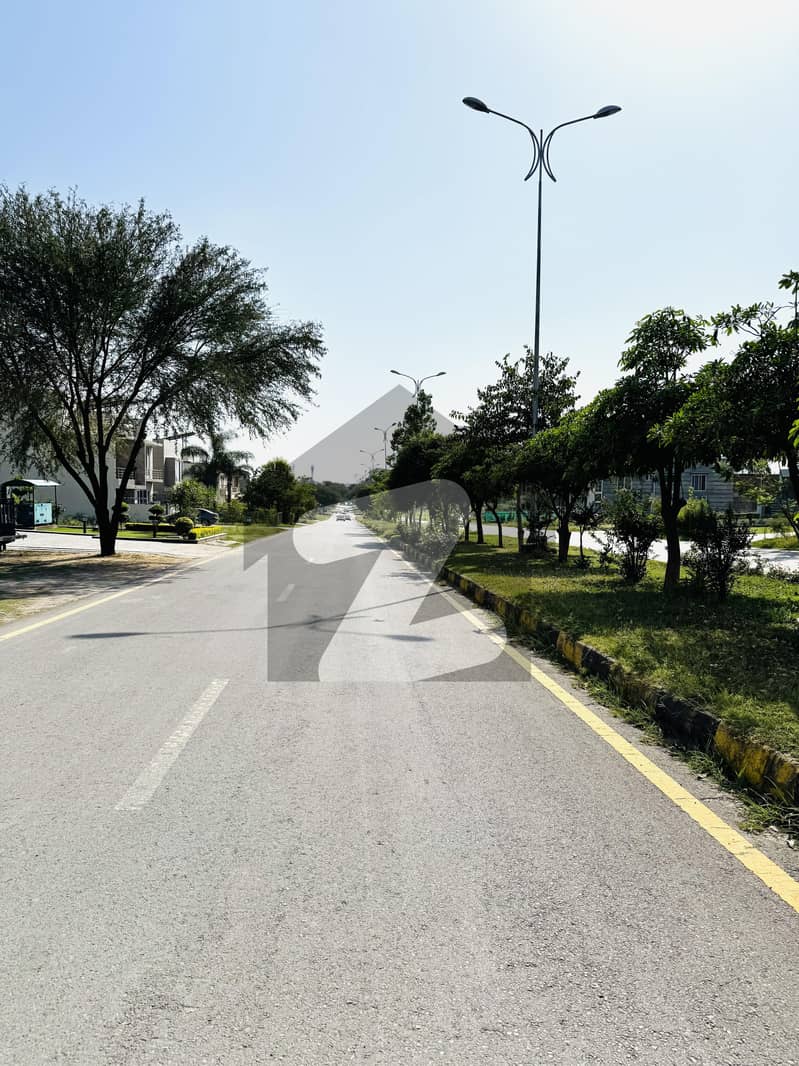 Major Road - 4 PLOT 30x60 FOR SALE EXTRA LAND Major Road - 4 PLOT 30x60 FOR SALE EXTRA LAND