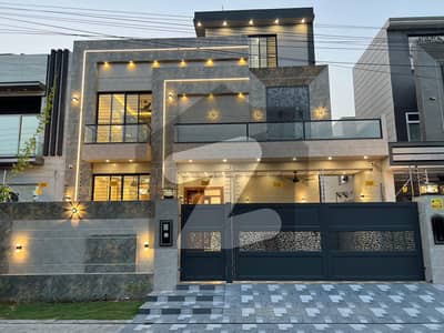 The Most Luxurious Designer's House For Sale in Central Park The Most Luxurious Designer's House For Sale in Central Park