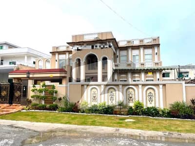 2 KANAL FURNISHED NEW DESIGNER BUNGALOW FOR SALE WITH SWIMMING POOL