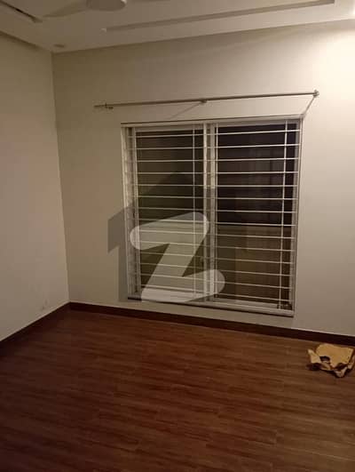 10 Marla Upper Portion For Rent In Paragon City