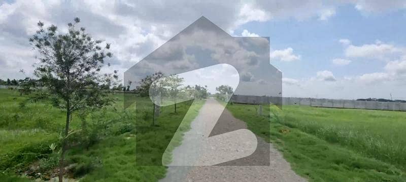 Farmhouse Land 3 Kanal in 90 Lacks Installments Available! Farmhouse Land 3 Kanal in 90 Lacks Installments Available!