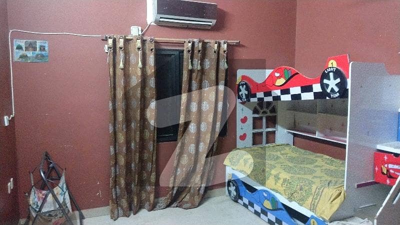 عزیز آباد گلبرگ ٹاؤن,کراچی میں 9 کمروں کا 6 مرلہ مکان 4.75 کروڑ میں برائے فروخت۔ عزیز آباد گلبرگ ٹاؤن,کراچی میں 9 کمروں کا 6 مرلہ مکان 4.75 کروڑ میں برائے فروخت۔