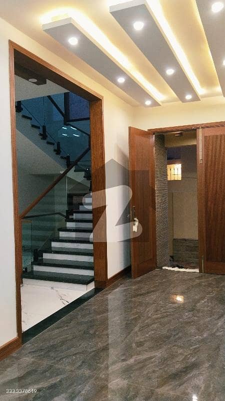 BRAND NEW 500YARDS VILLA ON SALE BRAND NEW 500YARDS VILLA ON SALE