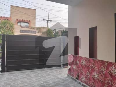 9.5 Marla Double Storey House For Sae Gul E Damin Near College Road