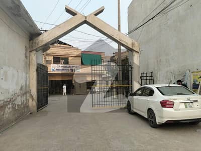 20 Marla plot for sale Amman town college road k Saath Sammi commercial near college road soneri moqa investment k liye 20 Marla plot for sale Amman town college road k Saath Sammi commercial near college road soneri moqa investment k liye