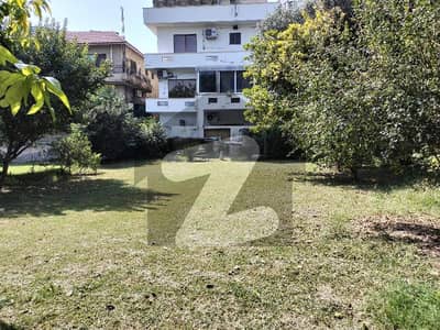 E-11/3 Size 1 Kanal Beautiful Level Plot Main Double Street No 33