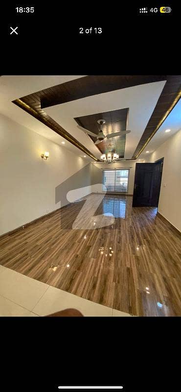 Upper portion 40*80 available for rent Upper portion 40*80 available for rent