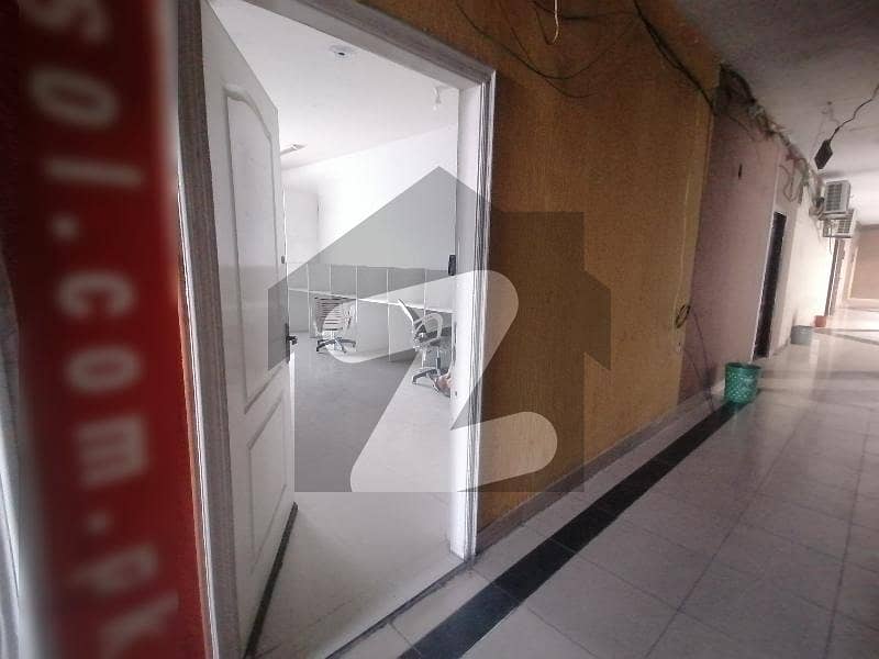 425 Square Feet Office For Grabs In Gulberg 425 Square Feet Office For Grabs In Gulberg