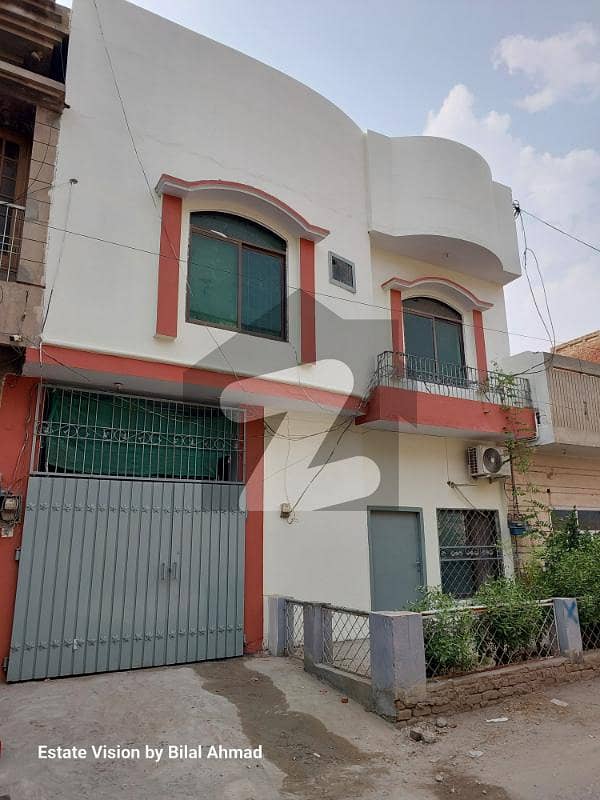 5 Marla 1st Floor 3bed 2bath Tv lounge 1kitchen in Madina Town 5 Marla 1st Floor 3bed 2bath Tv lounge 1kitchen in Madina Town