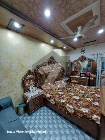 Investors Rate pr 2.5 Double story house 3rd Floor pr b 1 room 1 bath bana hova for sale in Darul islaam colony near Yousafabad Investors Rate pr 2.5 Double story house 3rd Floor pr b 1 room 1 bath bana hova for sale in Darul islaam colony near Yousafabad