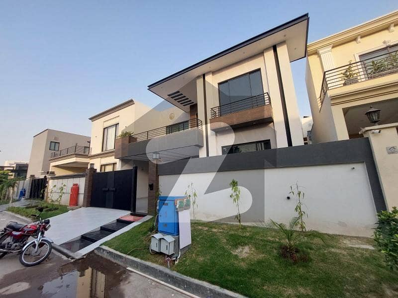 LUXURY HOUSE FOR SALE LUXURY HOUSE FOR SALE