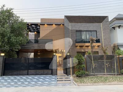 1 Kanal Brand New Ultra Modern Design House For Sale In Valencia Town Lahore