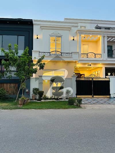 5 Marla Elegant Double Storey Close To Park Masjid Main Road