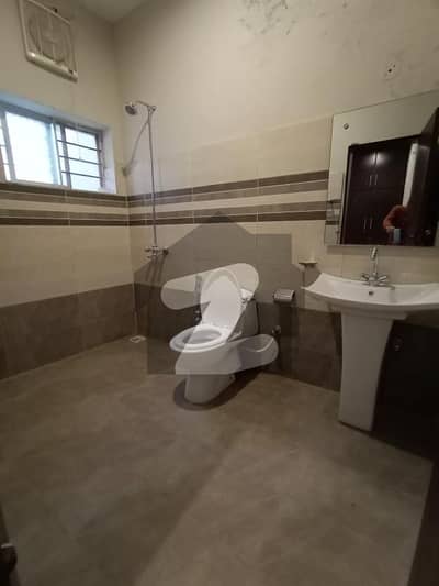 10 Marla House Wapda Town PH-2 Multan For Rent