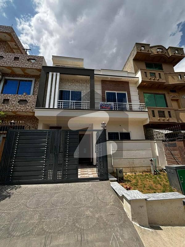 Brand New Modern Luxury 25 X 40 House For Sale In G-13 Islamabad Brand New Modern Luxury 25 X 40 House For Sale In G-13 Islamabad