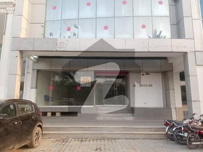 08 MARLA COMMERCIAL GROUND FLOOR MEZZANINE & BASEMENT AVAILABLE