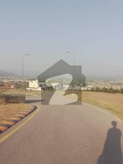 Terrace Plot In Sector E Park View City